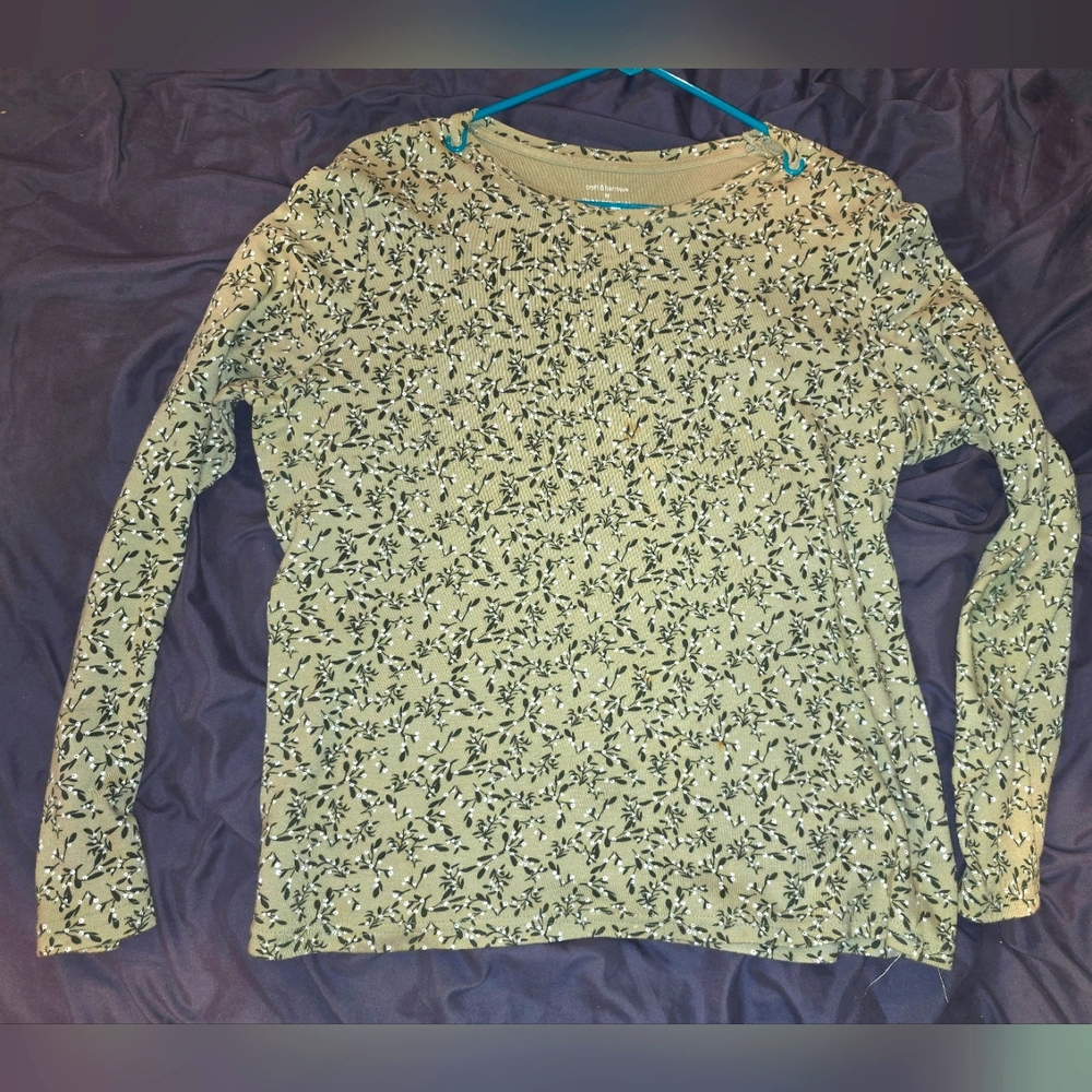 Croft & Barrow Gold, Green, and White Floral Long Sleeve Blouse